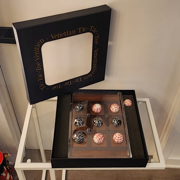 Authentic Models Venetian Tic Tac Toe - Picture 3 of 4